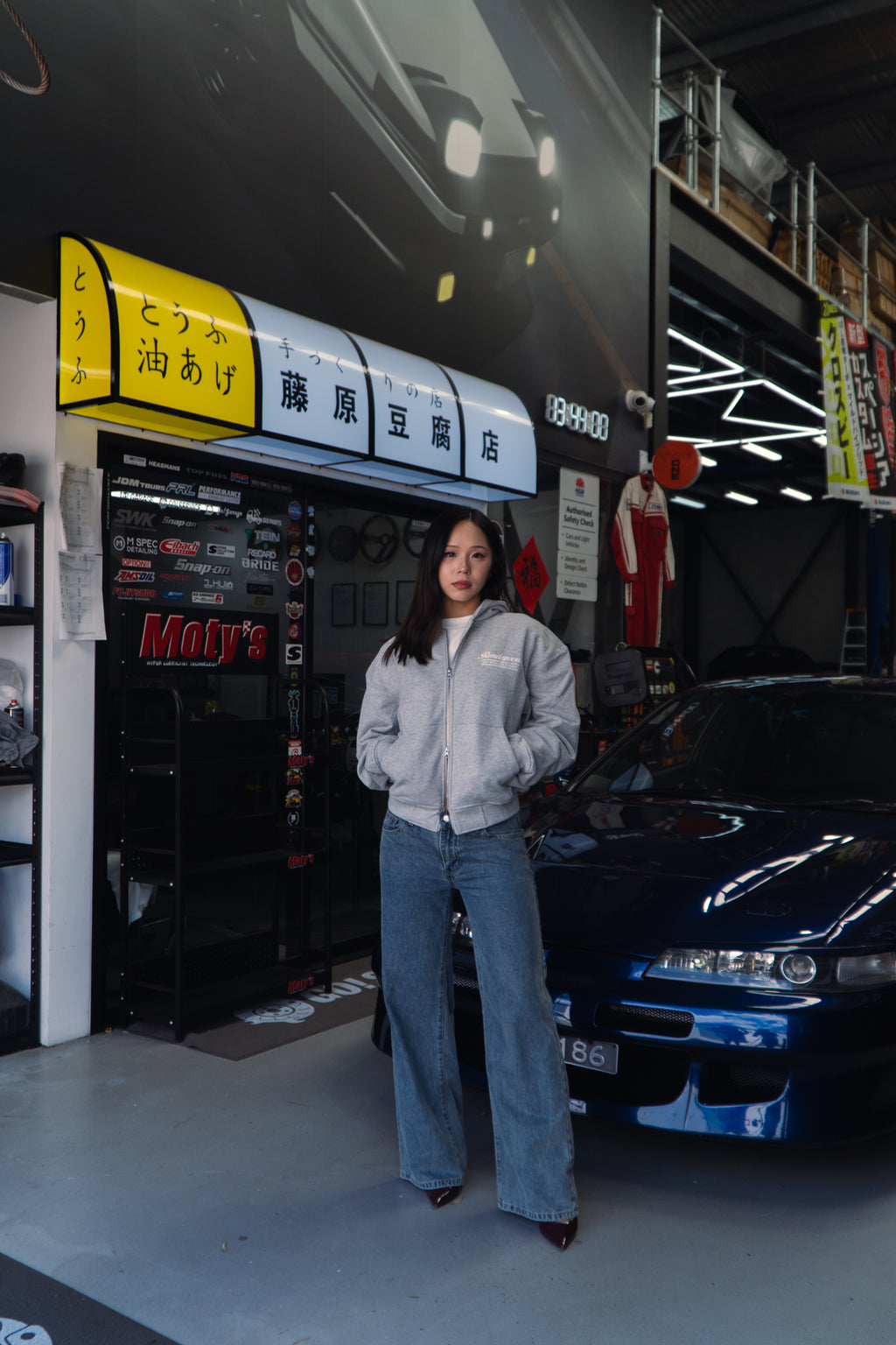 Meeting Point Zipped Hoodie